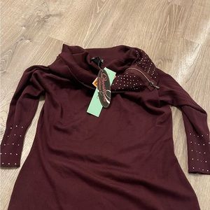 Super cute woman’s sweater